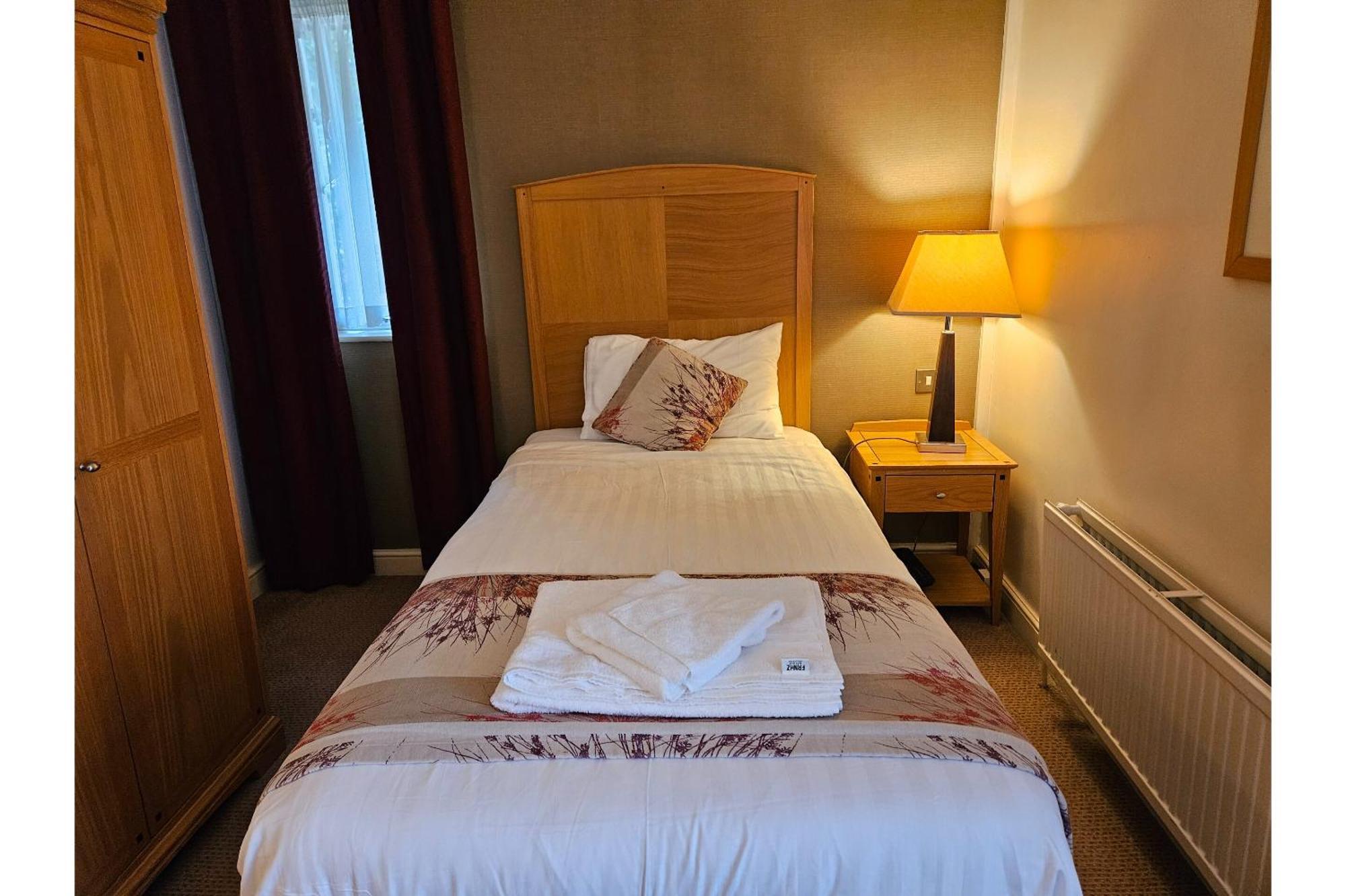 Oyo Blaby Westfield Hotel Лестер Экстерьер фото